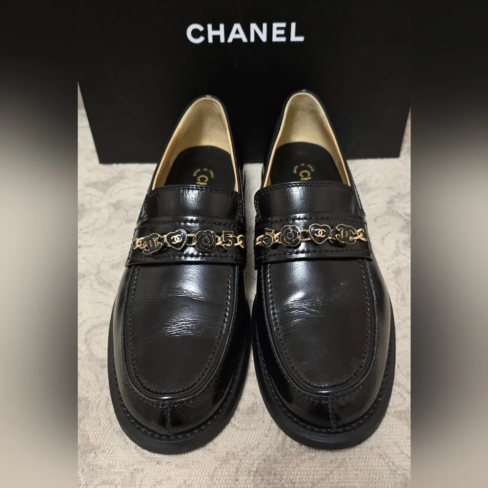 Chanel Loafers Black